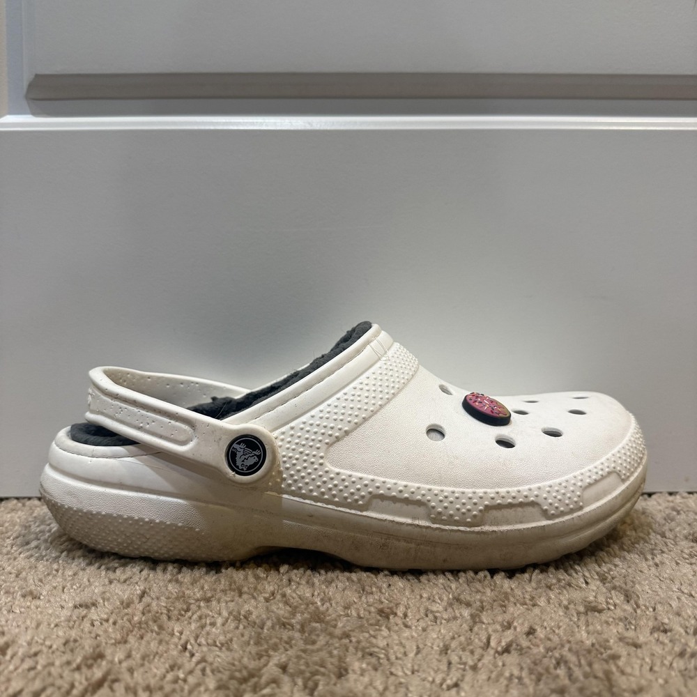 Crocs‎ Classic Lined Clogs Shoes Womens Size 10 White Fuzzy Slip On Dual Comfort